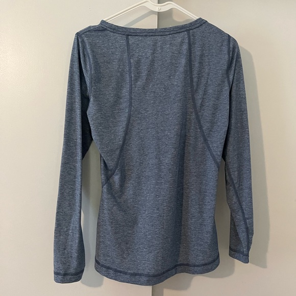 Medelita long sleeve underscrub tee - Picture 5 of 8